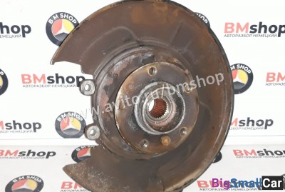 Кулак (цапфа) задняя правая bmw e38