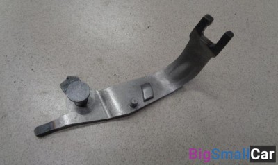 Вилка включения задней передачи от Peugeot 207  2006-2012