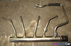 Топливная рампа n20 (13 Подготовка и регулир. рабочей смеси) 13537585411